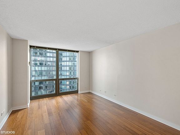 5th image of 195 N Harbor Dr APT 2505