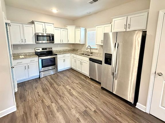 5th image of 21 Katie Ln