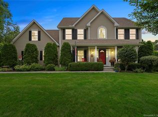 879 New Britain Ave, Farmington, CT 06032