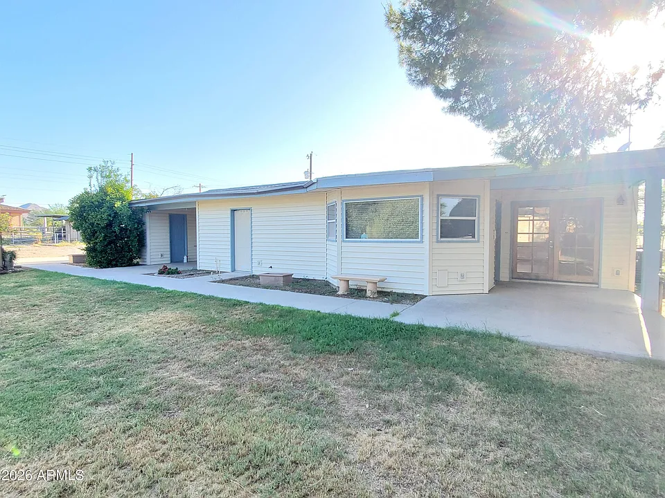 26649 S Grapefruit Dr