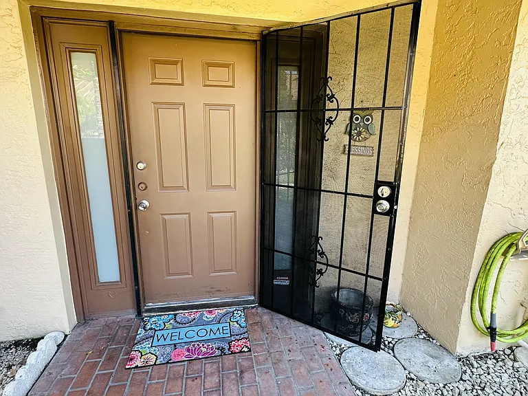 3953 Cocoplum Cir #3611 — Photo 5