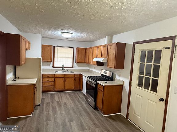 3rd image of 2451 Nugget Dr SW