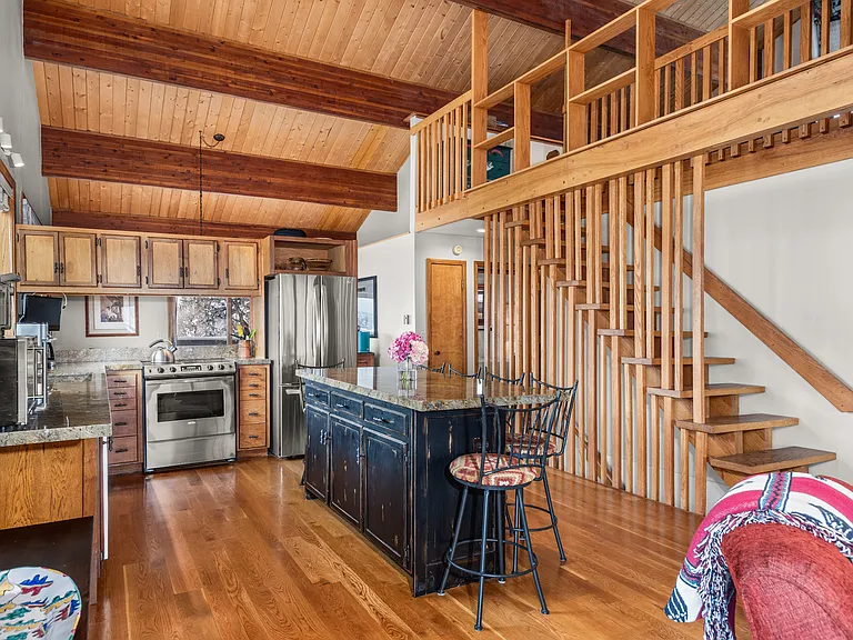837 Mountain Laurel Dr — Photo 16
