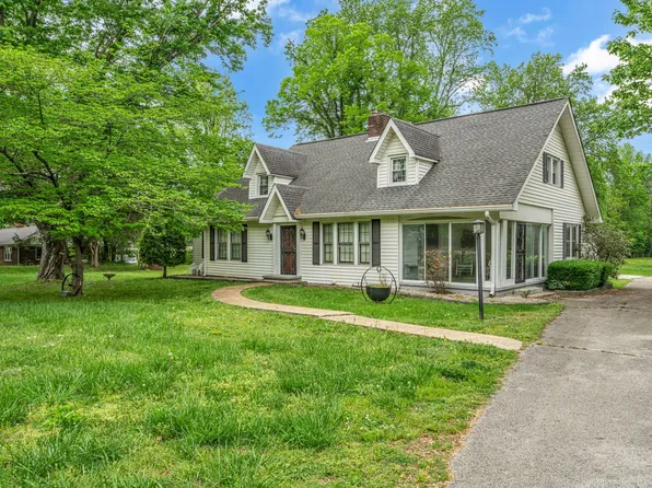 609 W Main St, Waverly, TN 37185