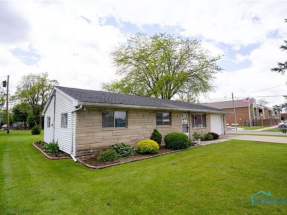 5th image of 1700 Elmwood Dr