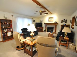 2411 SE Saturn Dr, Topeka, KS 66605