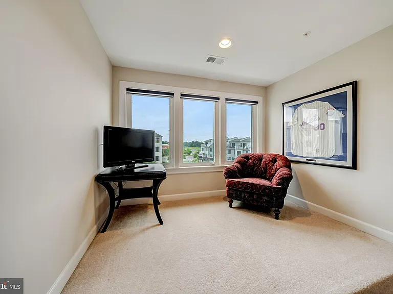 1521 Ribbon Limestone Ter SE — Photo 27