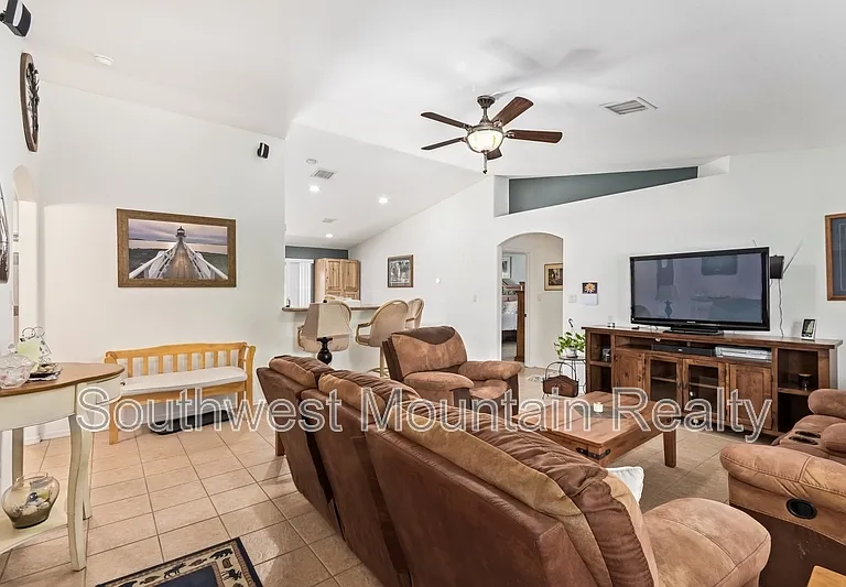 1202 W Prior Ave — Photo 13