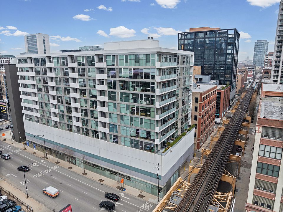 1st image of 630 N Franklin St APT 1016