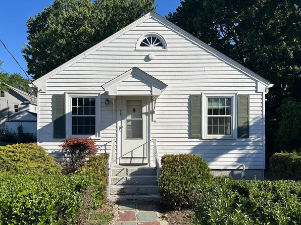 51 Norman Ave, Pawtucket, RI 02860