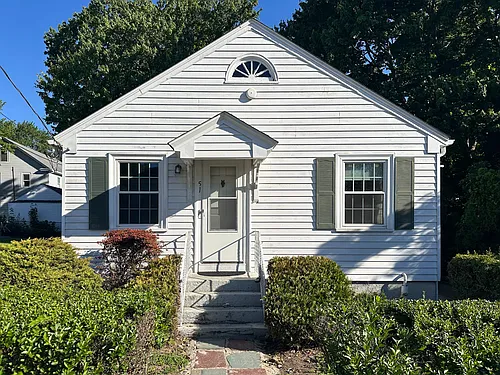 51 Norman Ave Photo 1