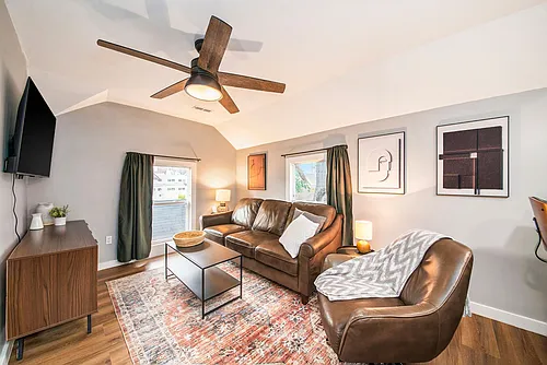 415 6th St NW #1-ID1346767P Photo 1
