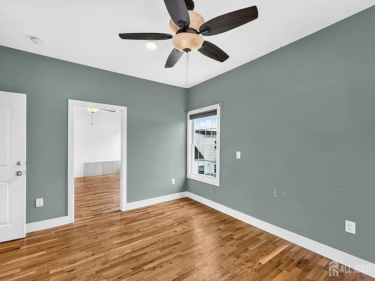262 Prospect Ave — Photo 21