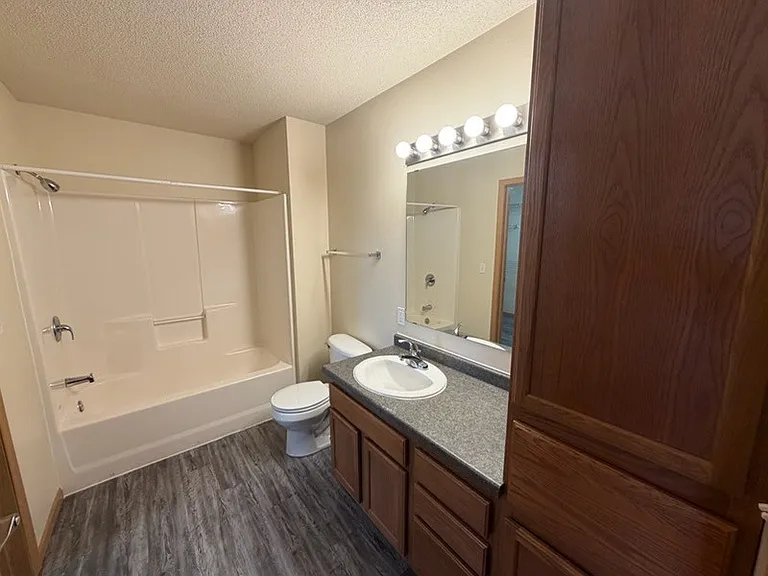Urban Meadows Apartments — Photo 8