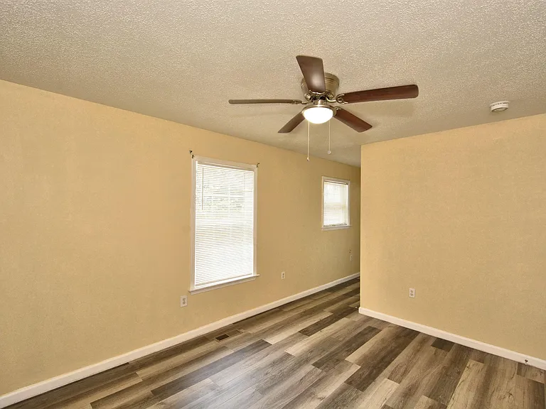 17211721 Maralyn Dr — Photo 17
