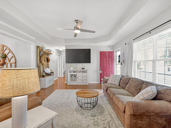 4th image of 117 Pebble Brook Dr