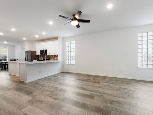 10214 Clearwick St, Houston, TX 77034