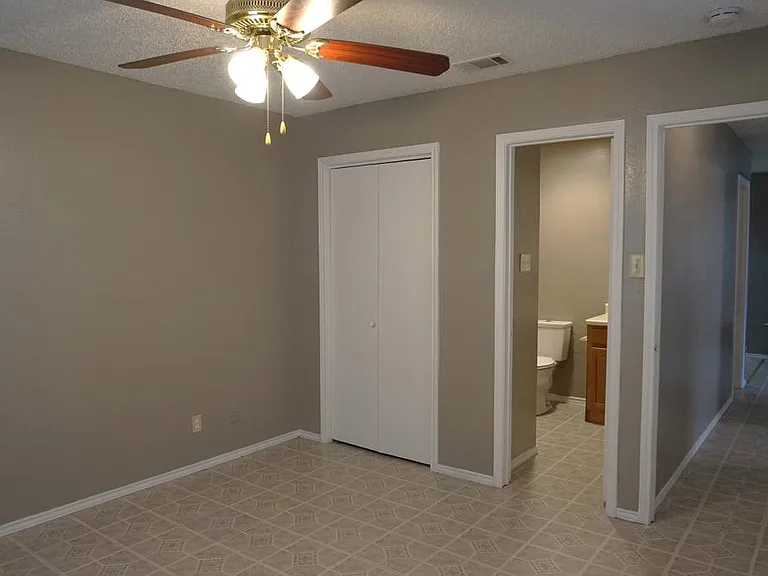 6320 Waddesdon Wood — Photo 13