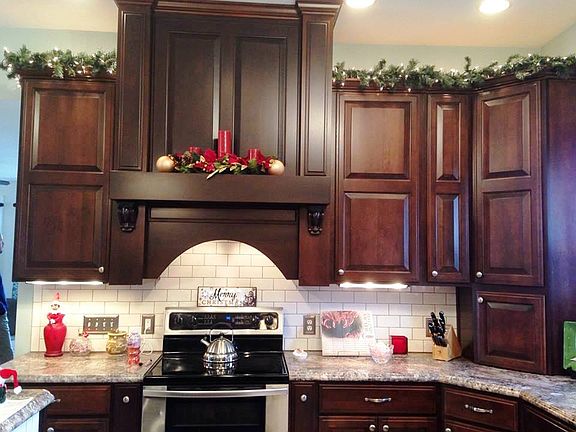 Kitchen - Custom Range Hood