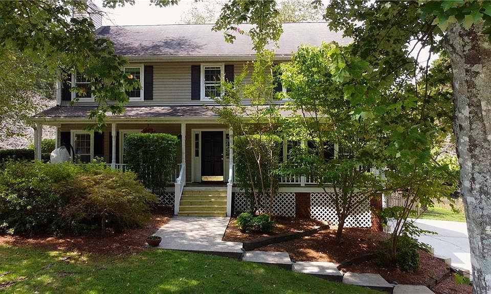 1st image of 1375 Drakie Ct