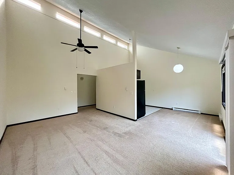 118 Osborne St #2B — Photo 3