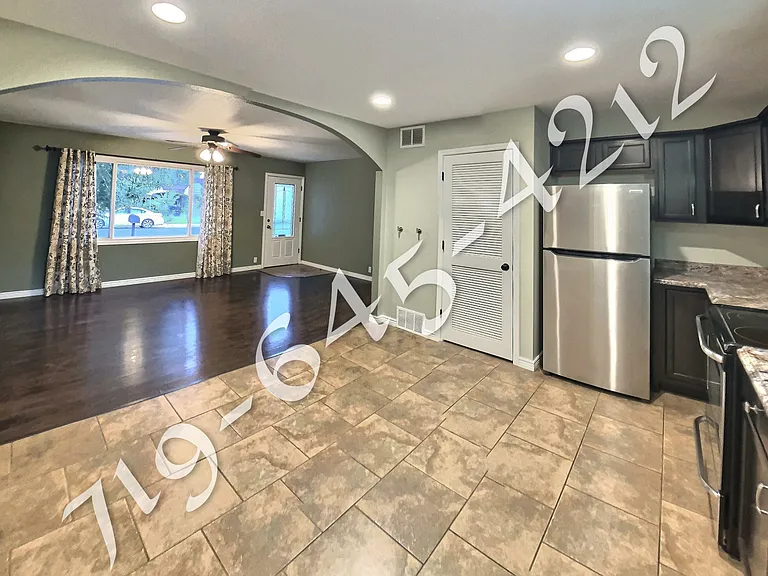 1211 Richards Ave — Photo 6