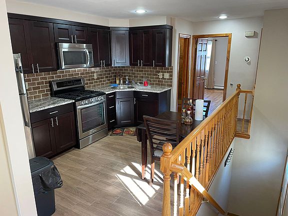 5th image of 40 Ryan Pl Floor 2