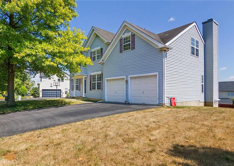 395 Ramblewood Dr, Easton, PA 18040 Zillow