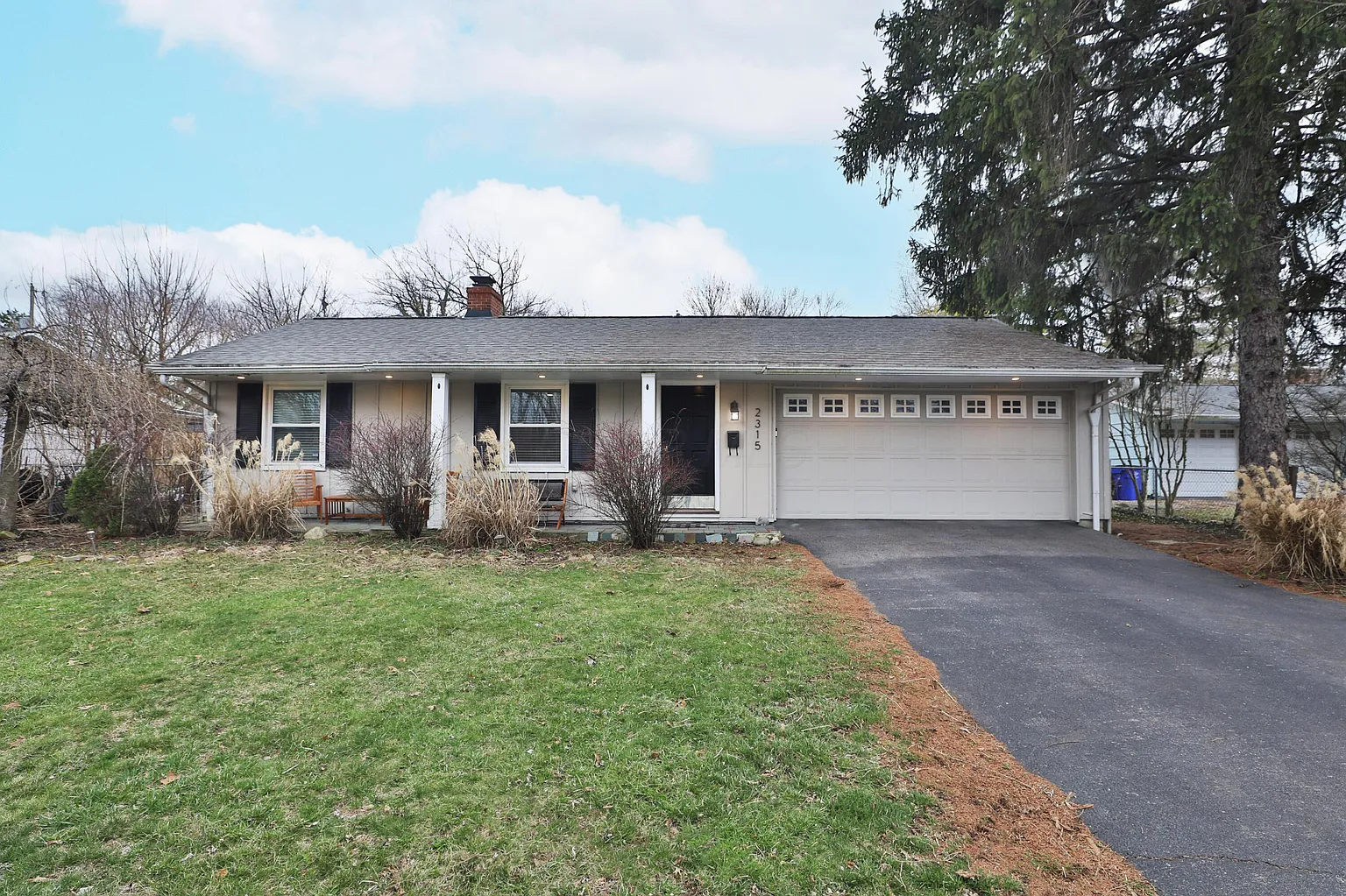 2315 Fishinger Rd photo 1