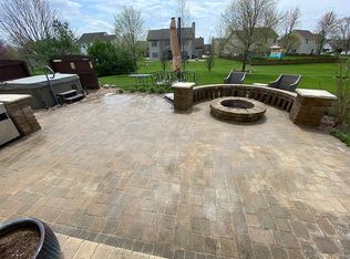 8651 Black Stone Xing, Avon, IN 46123