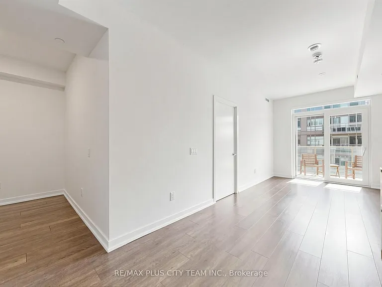 150 Logan Ave #622 — Photo 9