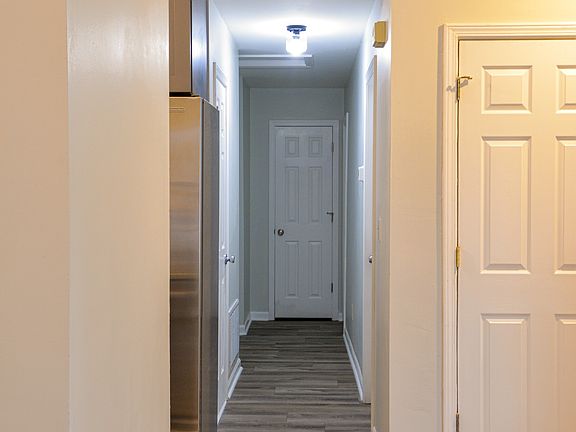 3rd image of 3203 Green Meadow Way