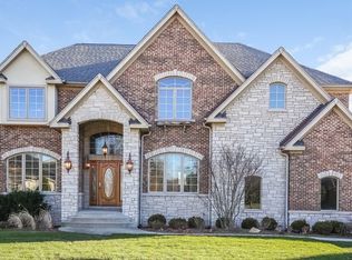 1517 N Dee Rd, Park Ridge, IL 60068