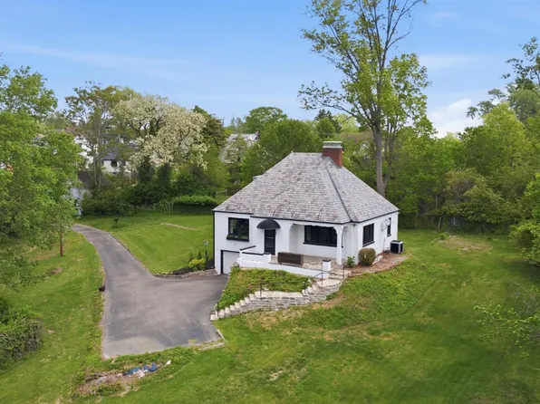 3515 Ravenwood Ave, Cincinnati, OH 45213