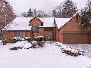 23342 Derby Ln, Farmington Hills, MI 48336
