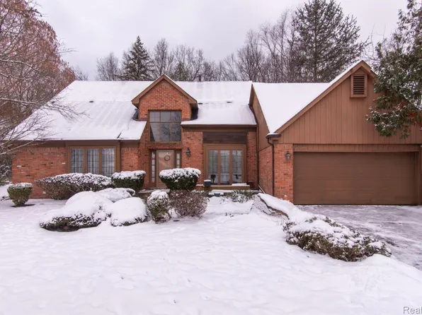 23342 Derby Ln, Farmington Hills, MI 48336