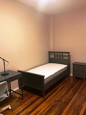 Rented by Charles Coutinho LLC | media 28