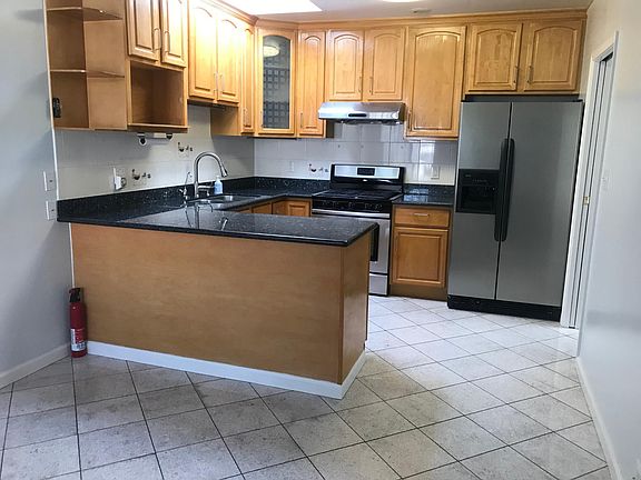 3rd image of 1935 Silver Ave