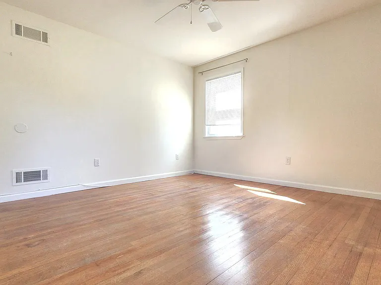 5 Glenwood Dr — Photo 22