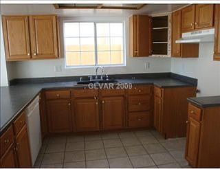 1st image of 5826 Sutcliffe Cir