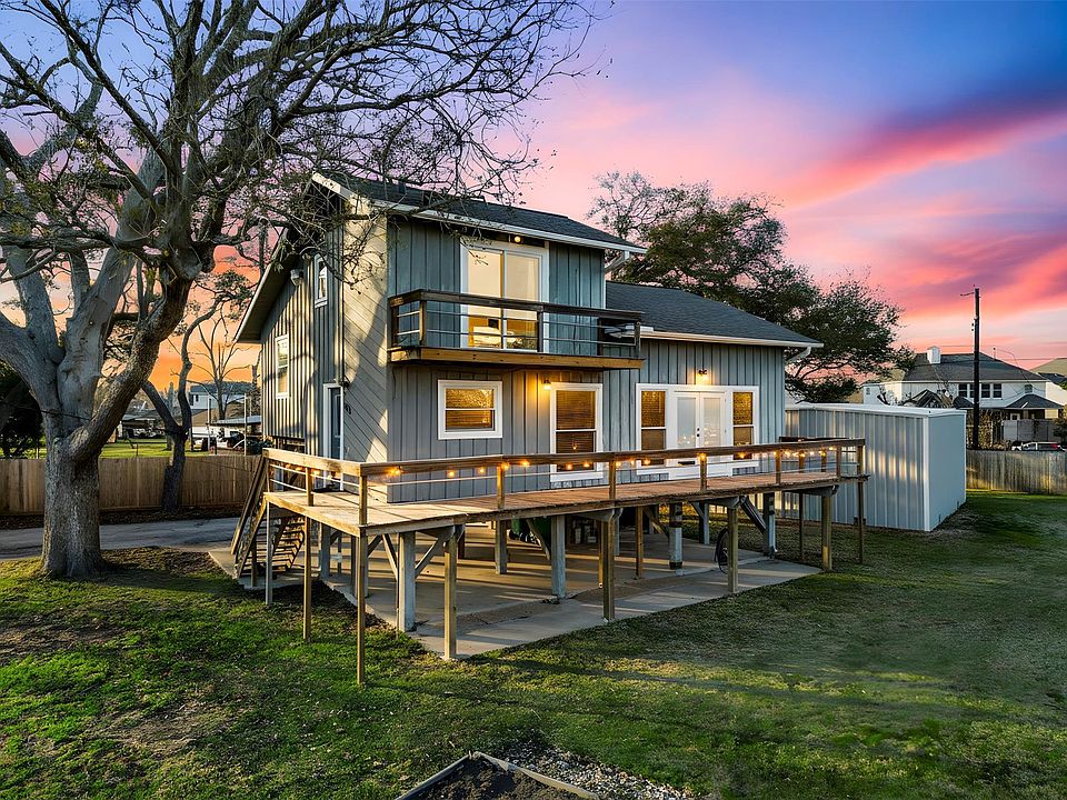 1st image of 702 E Meyer Rd