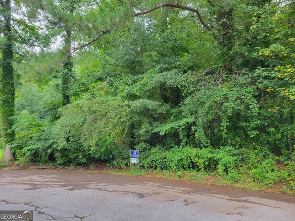 2845 Heritage Ln, Morrow, GA 30260