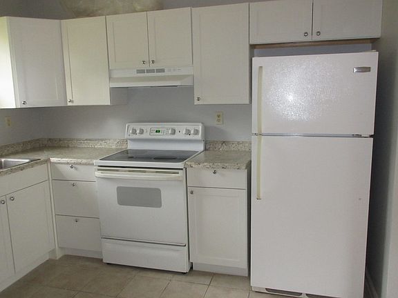 4th image of 117 Dawn St