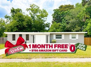 2518 Congaree Dr W, Jacksonville, FL 32211