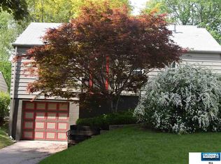 6516 Pinkney St, Omaha, NE 68104