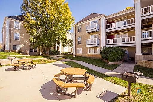 5th image of 1210 Missouri Ct APT 115