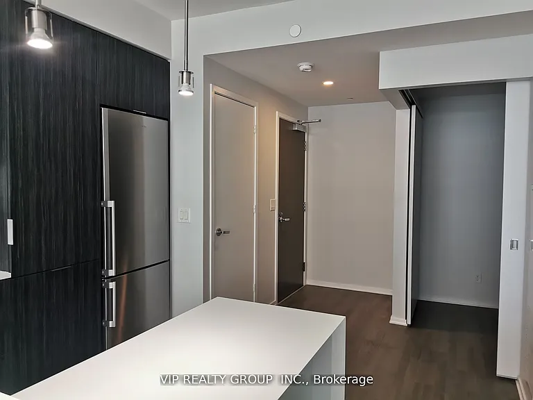 1 Bloor St E #2209 — Photo 4