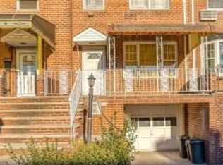 60-29 72nd St, Maspeth, NY 11378