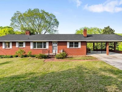 6031 Blue Bonnet Ln, Winston Salem, NC, 27103