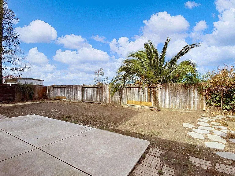 595 Birchwood Rd — Photo 34